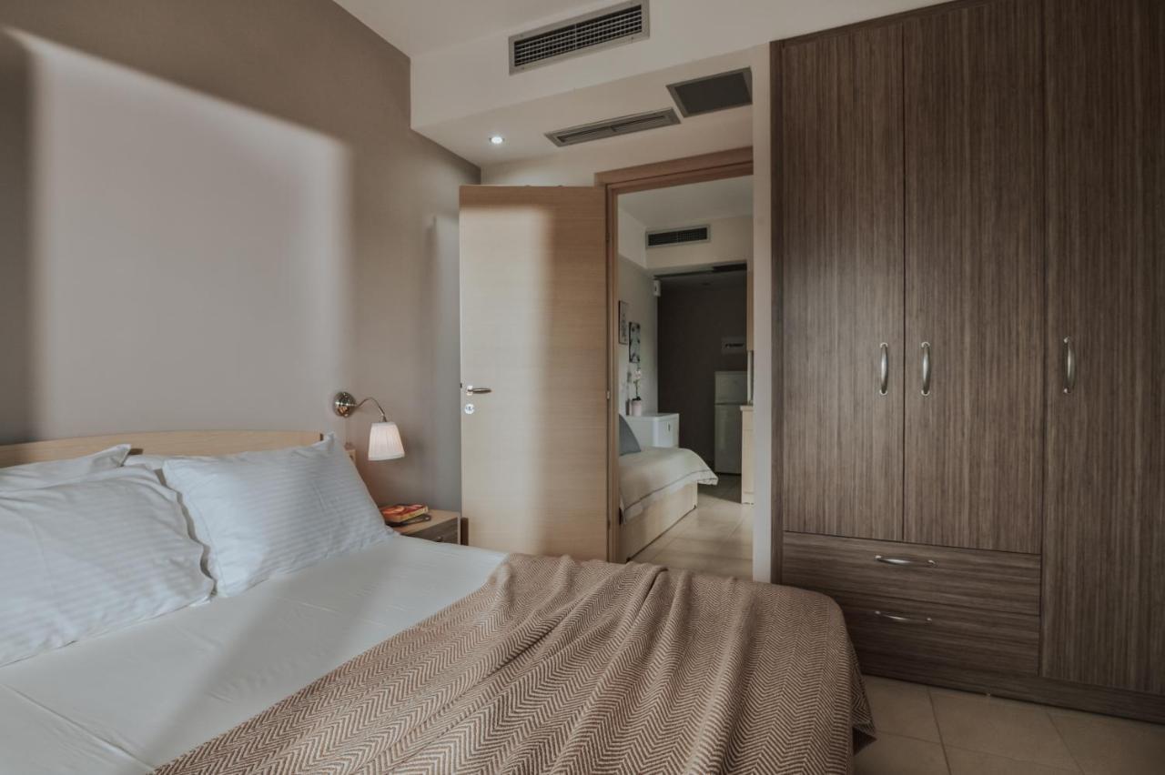 Kanali Homes Luaran gambar