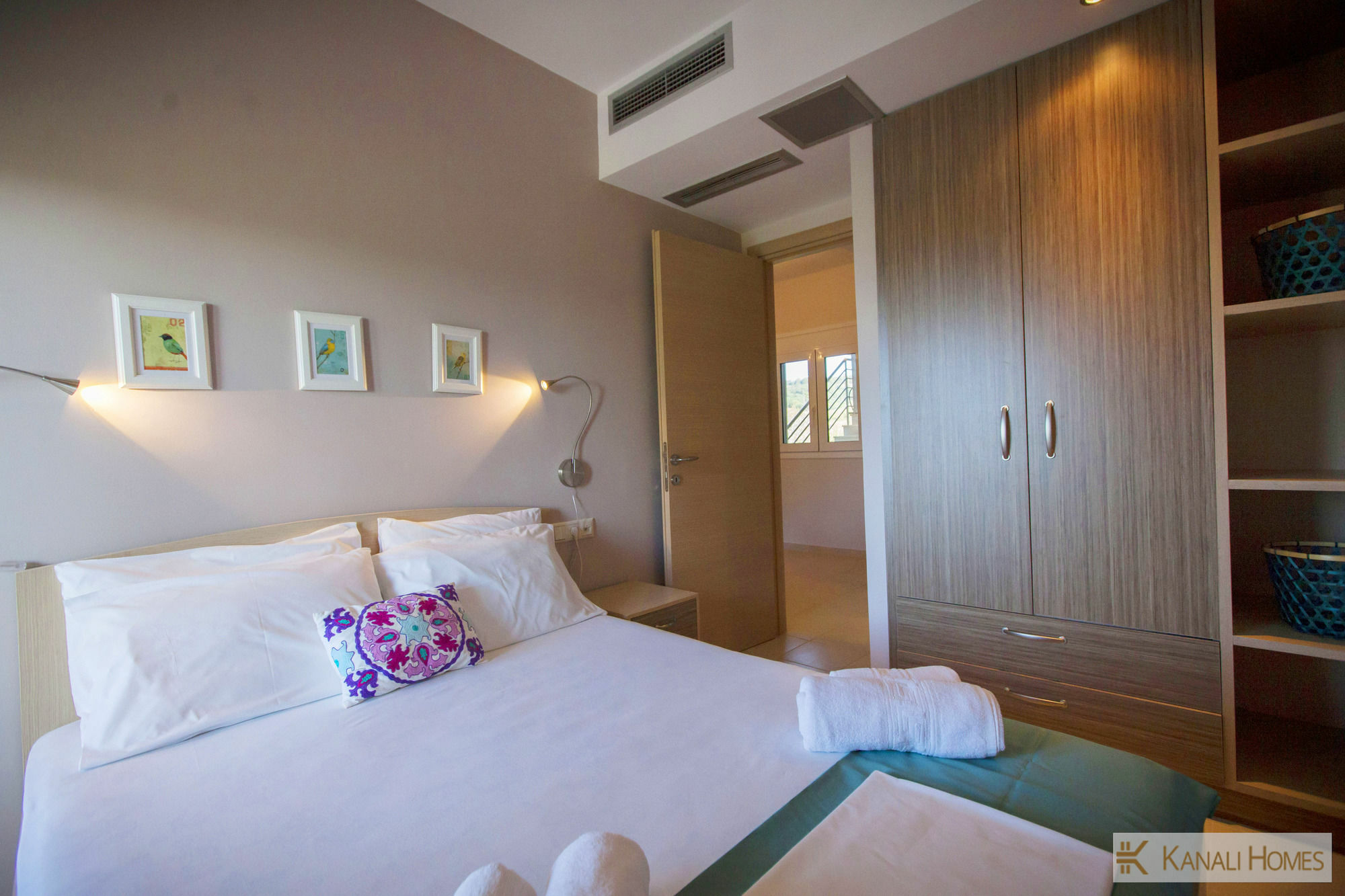 Kanali Homes Luaran gambar
